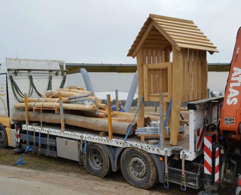 Neuer Spielplatz und Spielsand - © M+D Garten- und Landschaftsbau GmbH