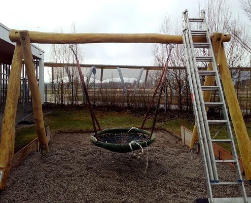 Neuer Spielplatz und Spielsand - © M+D Garten- und Landschaftsbau GmbH