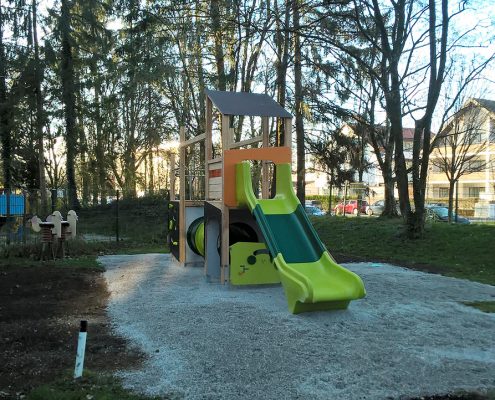 Aufbau Montage Spielgerät in München-Neuperlach - © M+D Garten- und Landschaftsbau GmbH