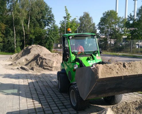 Austausch Spielsand Kindergarten in Taufkirchen bei München - © M+D Garten- und Landschaftsbau GmbH