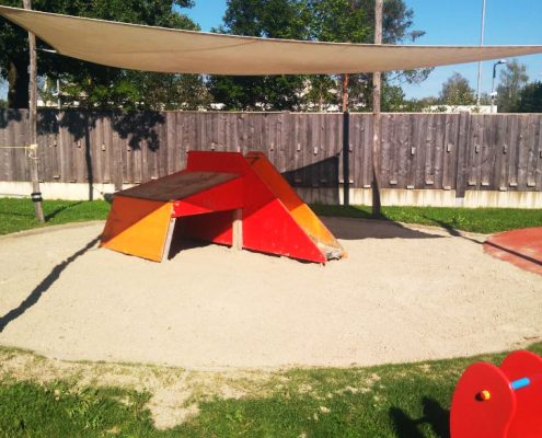 Austausch Spielsand Kindergarten in Taufkirchen bei München - © M+D Garten- und Landschaftsbau GmbH