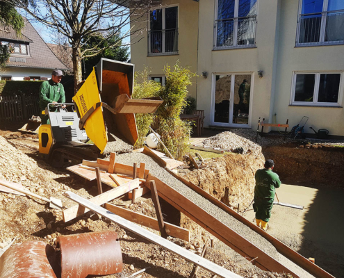 Erdarbeiten und Poolbau in München Trudering